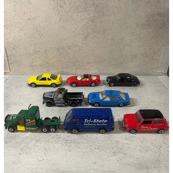 Assorted Motormax, Yatming and McToy Diecast Toy Vehicles - Lot of 8 - Used - Picture 4 of 11